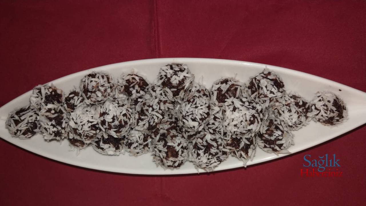 Sağlıklı tatlı atıştırmalık: 3 malzemeyle enfes kakaolu şekersiz lokum tarifi