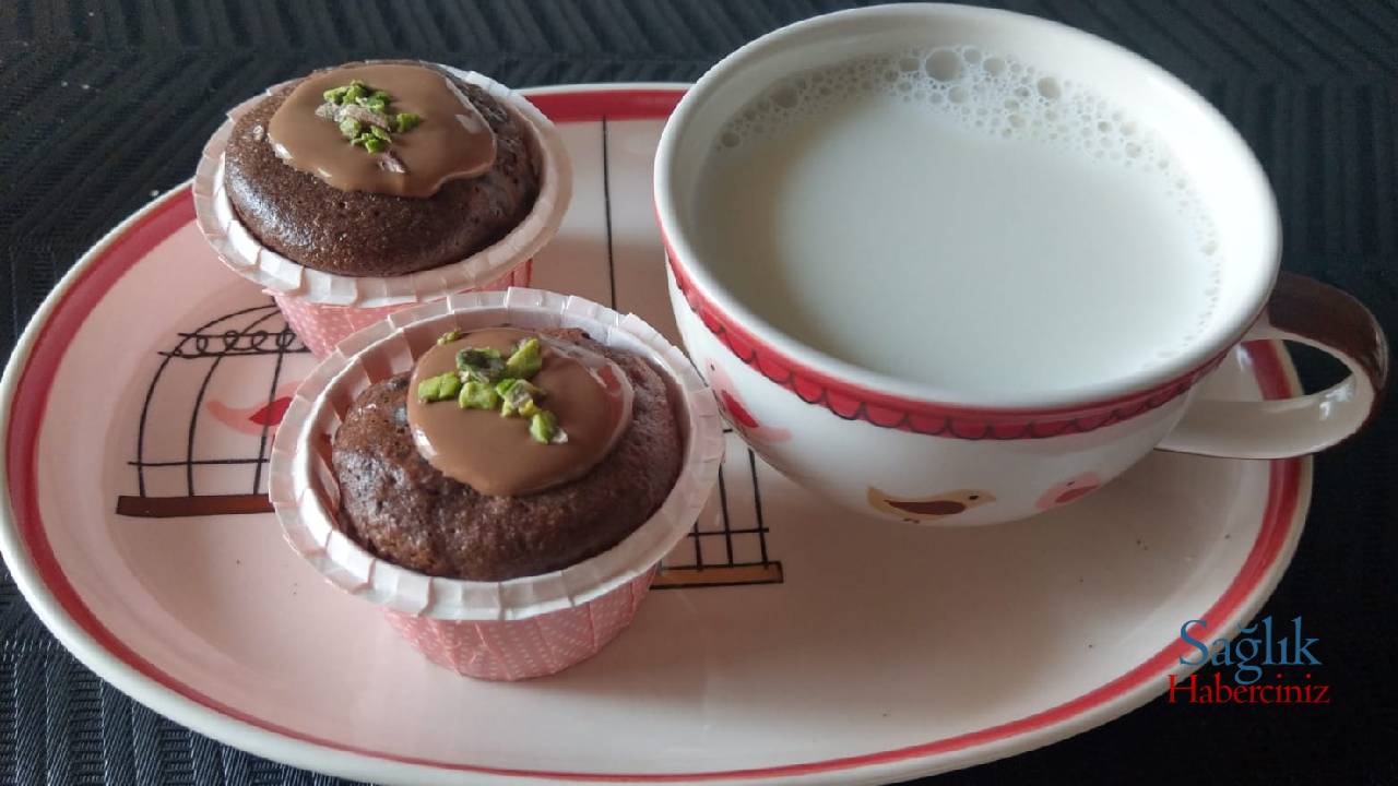 Misafire ikram edilecek pratik tarifler: Çayın yanına kolay kakaolu cupcake tarifi