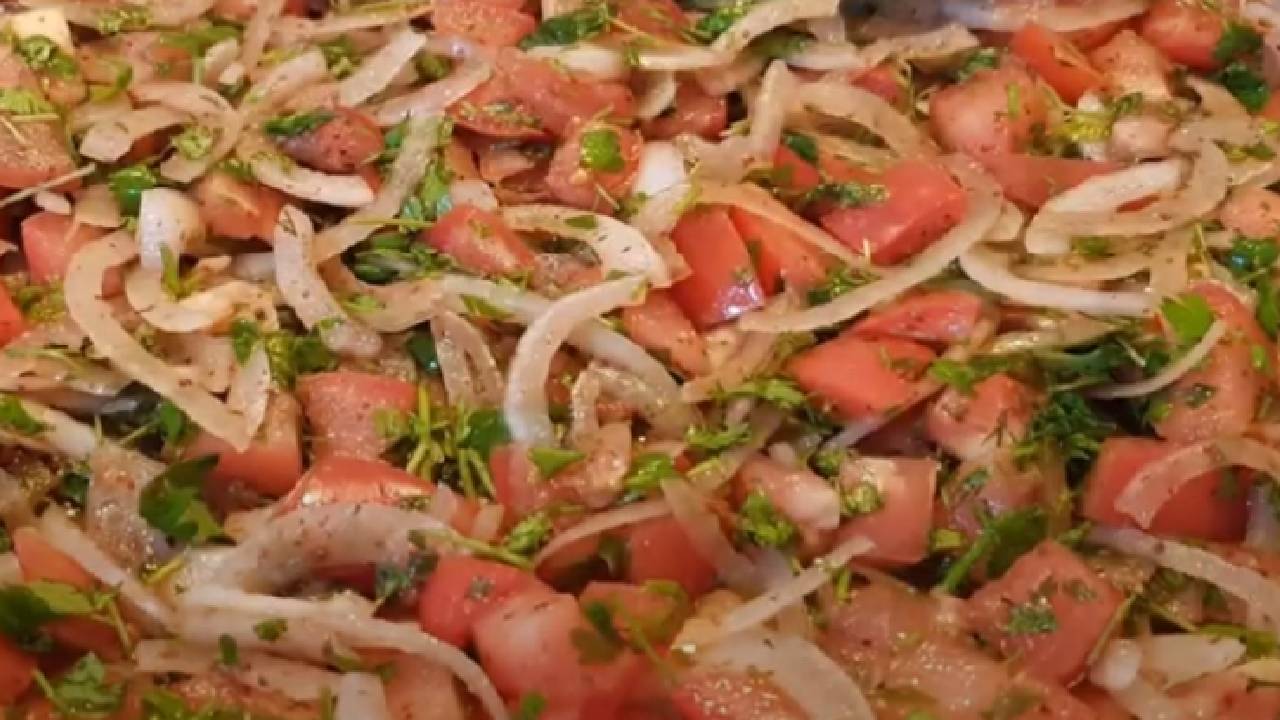 Usta Eller Mutfağa! İştah Kabartan Tabağın Dibini Sıyırttıran Lezzet Ötesi Tablacı Salatası Tarifi