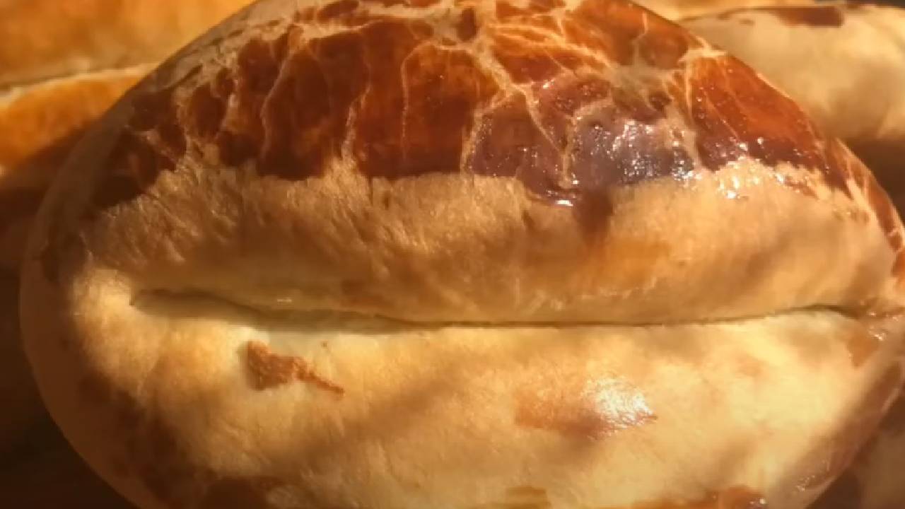 Sır Gibi Saklanan Tarifi Bulduk! Ustasından Gerçek Orjinal Pastane Poğaçası Tarifi