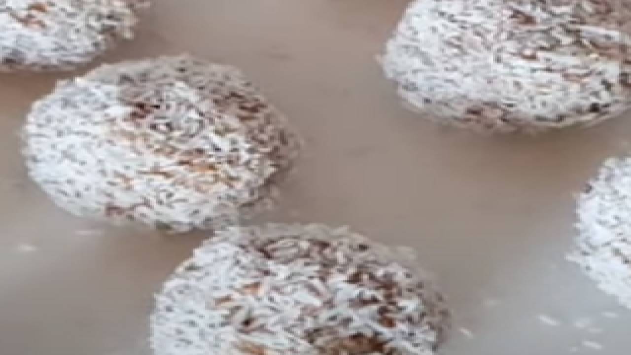 Şekersiz Beyaz Unsuz Pişmeyen Elmalı Sağlıklı Browni Toplar