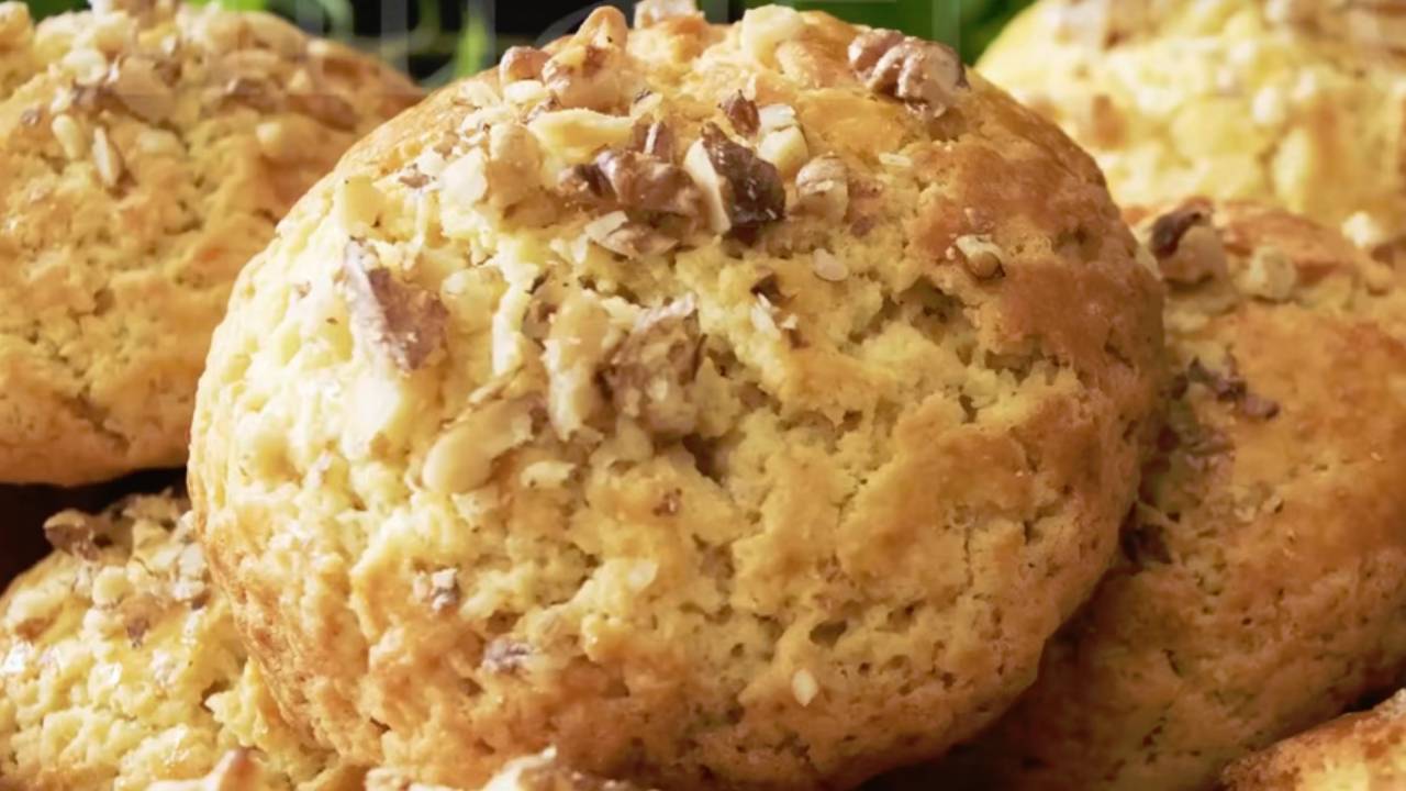 Kuru üzümlü anne kurabiyesi nasıl yapılır? İşte bayatlamayan üzümlü kurabiye tarifi