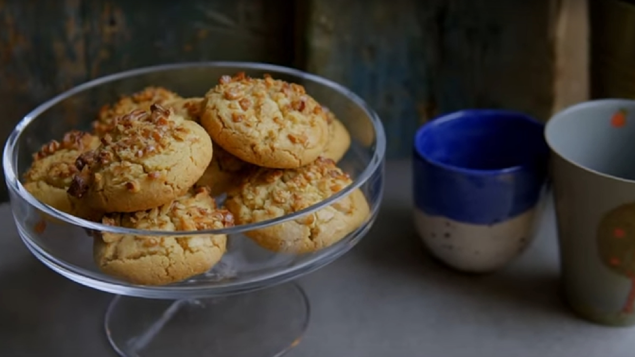Portakalağacı'ndan binlerce kişinin favorisi tahinli kurabiye tarifi