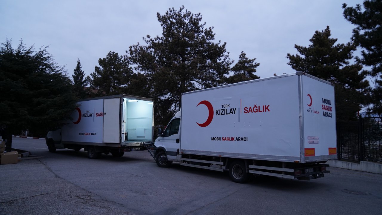 Kızılay'ın mobil sağlık araçları köylerde tarama yapacak