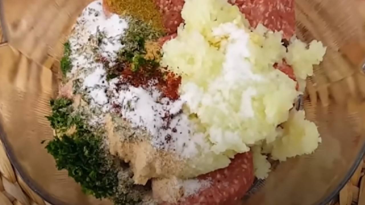 guvecte-bs-patlicanli-kofte-1-001.jpg