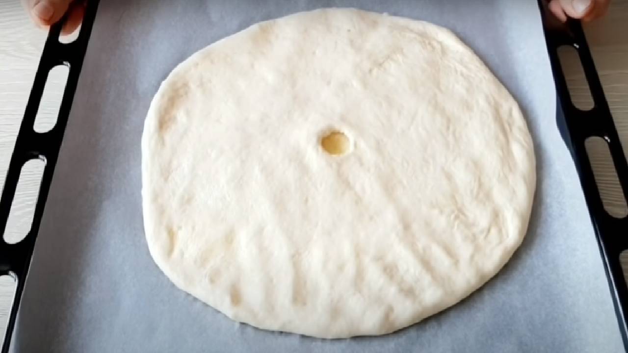 patates-dolgulu-pide-3.jpg
